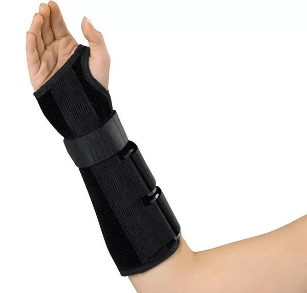 10" Deluxe Forearm Wrist Splint, Right, Medium